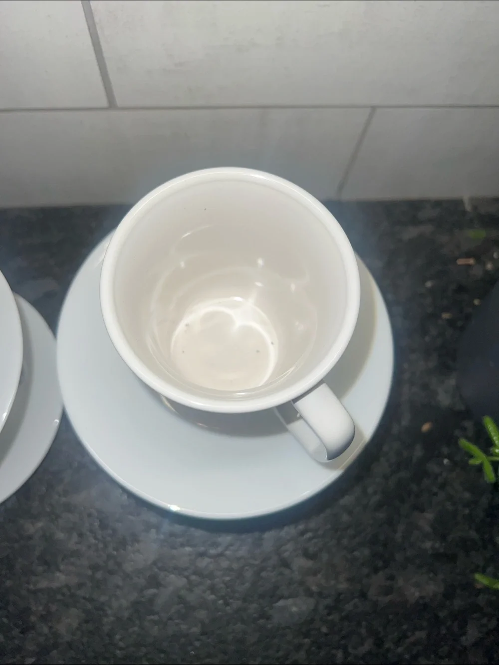 Set of 2 Corelle Coordinates White Porcelain Tea/Coffee Cups & Saucers like new!